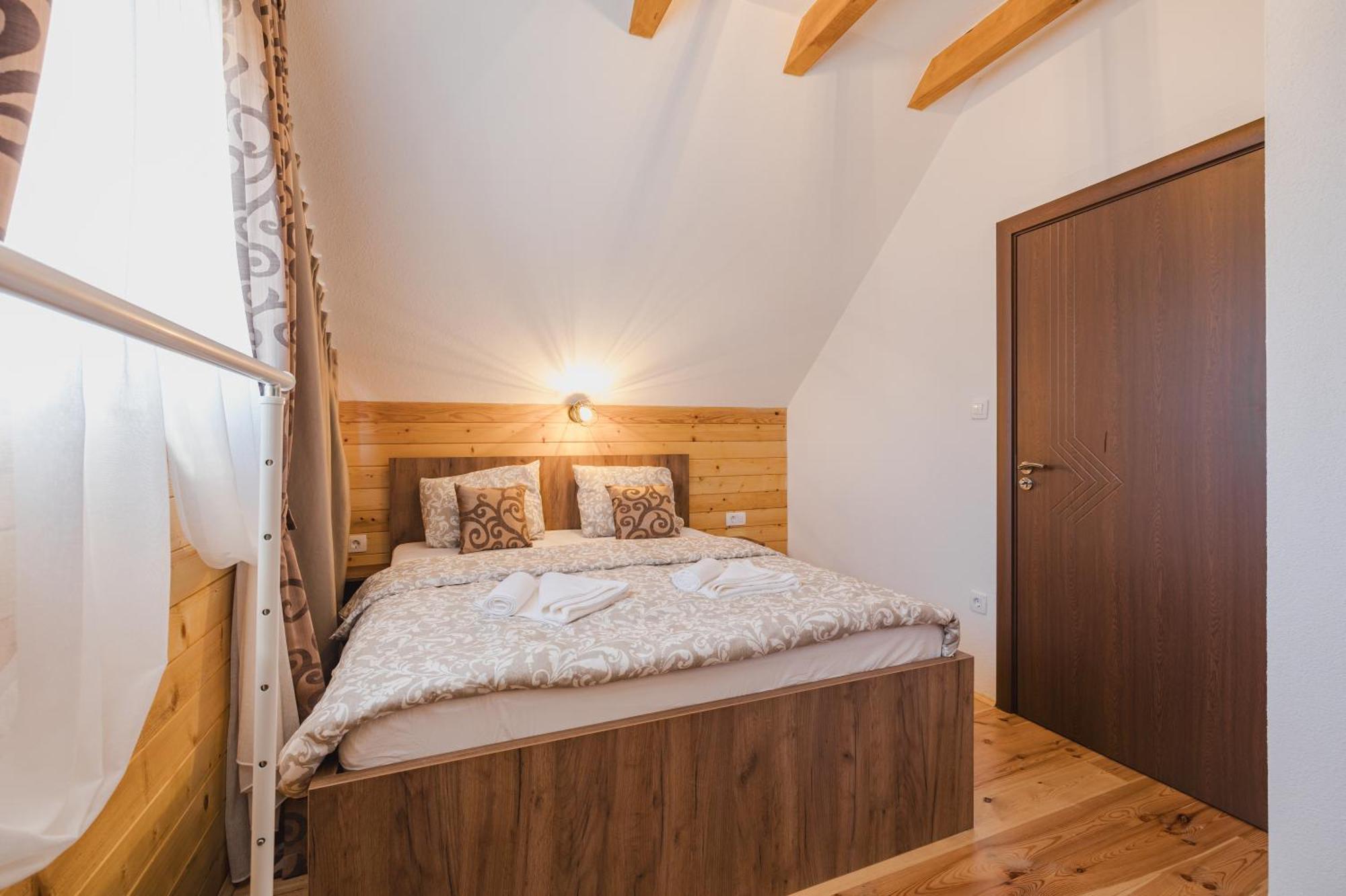 Mountain House Ivanovic Moticki Gaj Extérieur photo