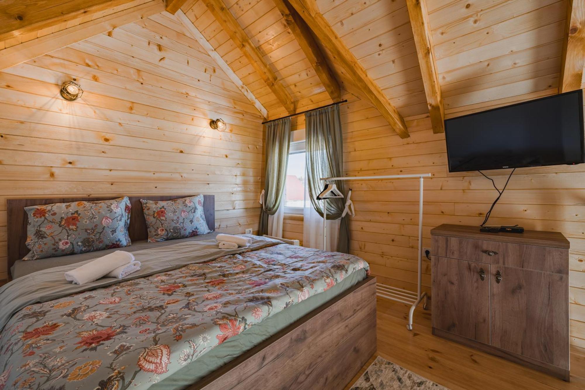 Mountain House Ivanovic Moticki Gaj Extérieur photo